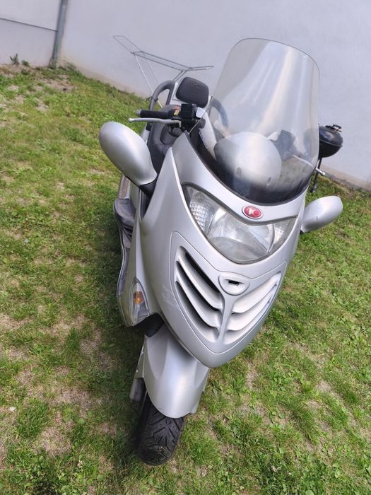 Vând motoscuter an 2005 motor 125