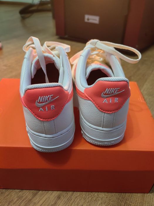 Дамски маратонки Nike Air Force 1
