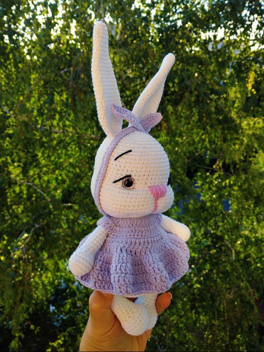 Ръчно изплетено зайче