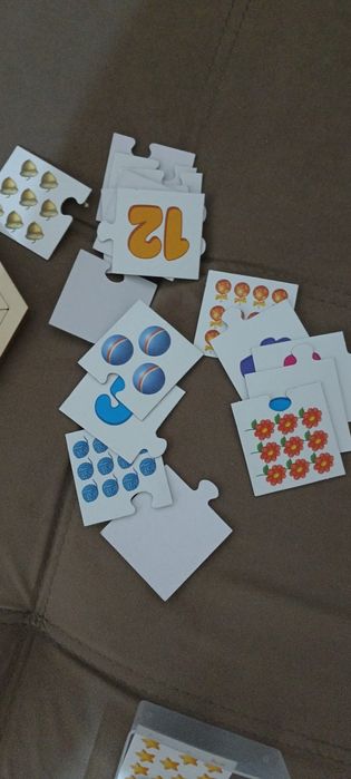 Игрушки, книги для детей