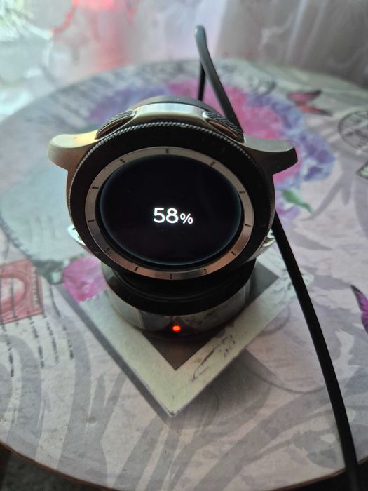 Galaxy Watch Samsung 46mm, Silver, bratara metalica deosebita