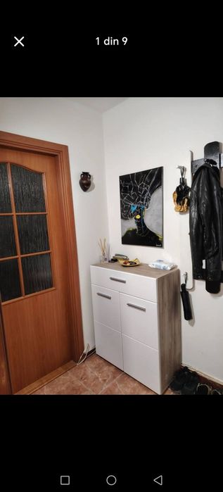 Vând apartament 4 camere parter