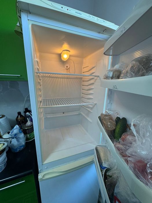 продам холодильник