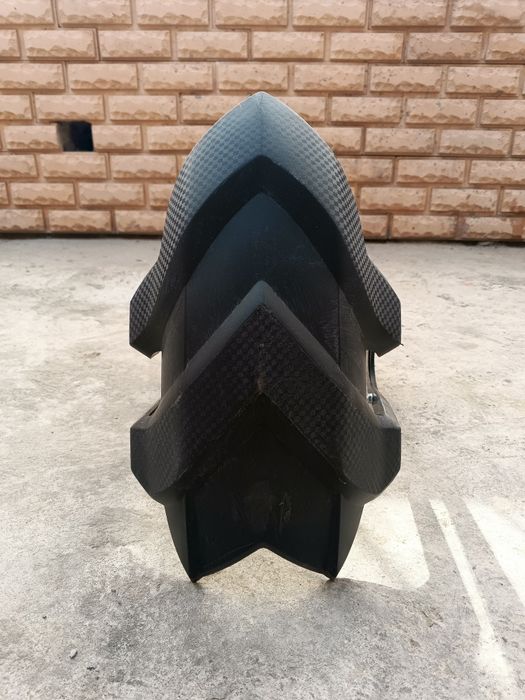 Задние крыло на мот