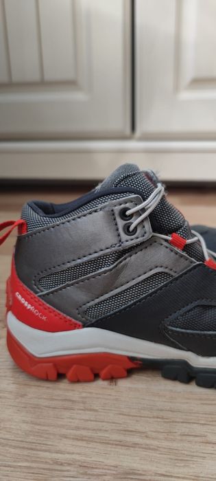 Bocanci Unisex drumeție  Quechua Waterproof