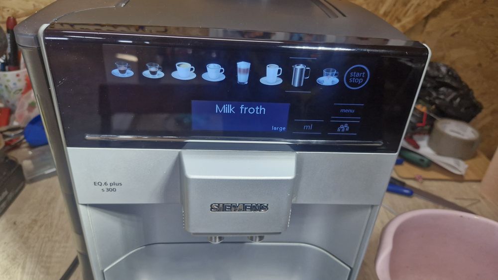 Siemens EQ.6 Plus s300 – Revizionat complet (Supapă nouă + Garnituri noi)