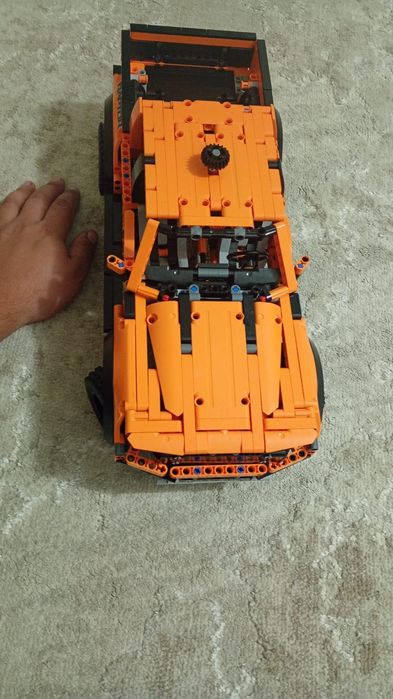 Vand lego tehnic  380 de lei negociabil este original