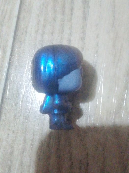 продам уилла осд изнанки, вкладыш есть,