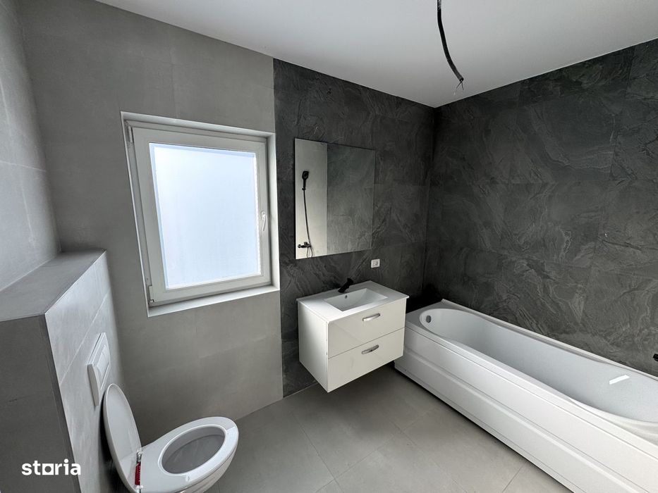 Pozitie buna! ASFALT! CANALIZARE! Vila 4 camere, Bucium-Lidl