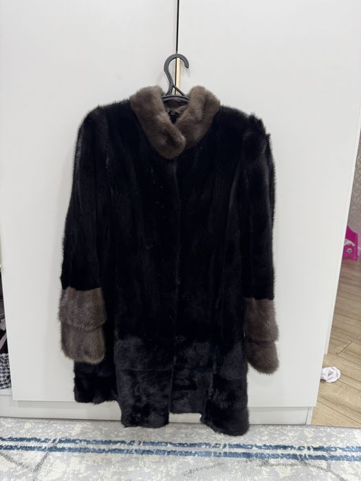 Продам норковую шубу