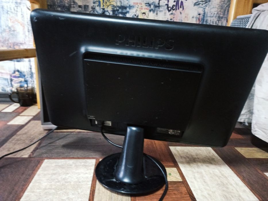 Монитор Philips 60GHZ