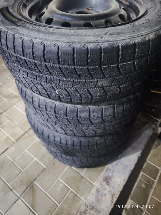 Диска Балон KUMHO зимние R15