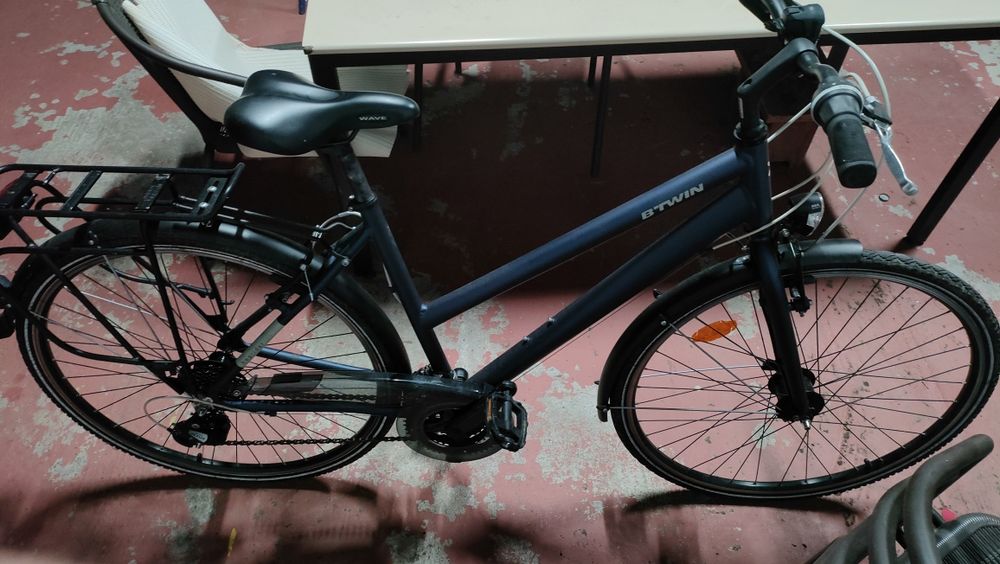 Bicicleta B twin roti 28