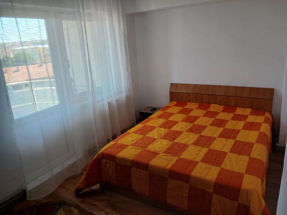 apartament de inchiriat 3 camere zona centrala