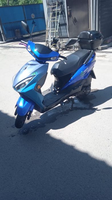 Продам  мопед срочно торг есть