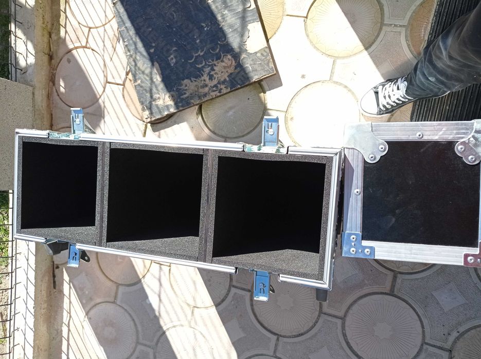 Flight case - Твърд куфар