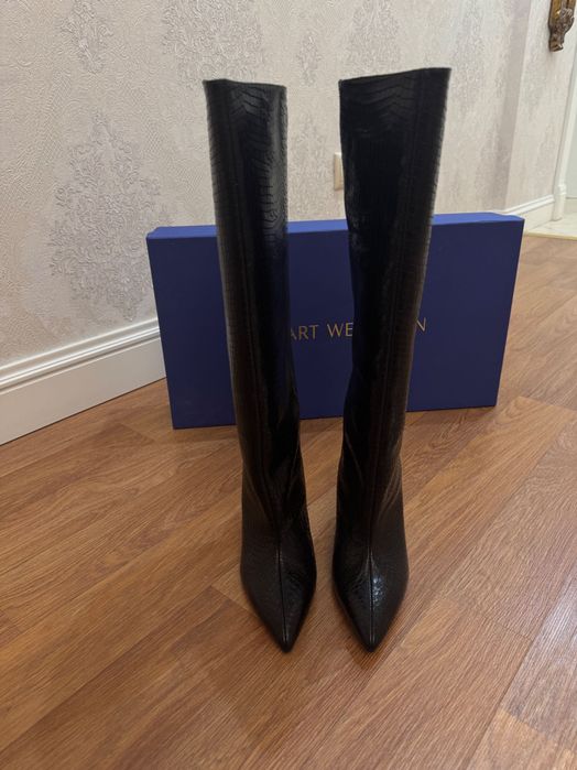 Новые сапоги Stuart Weitzman, размер 37/5