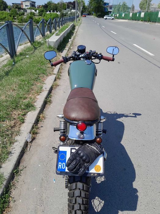 Moto Yamaha SR 250