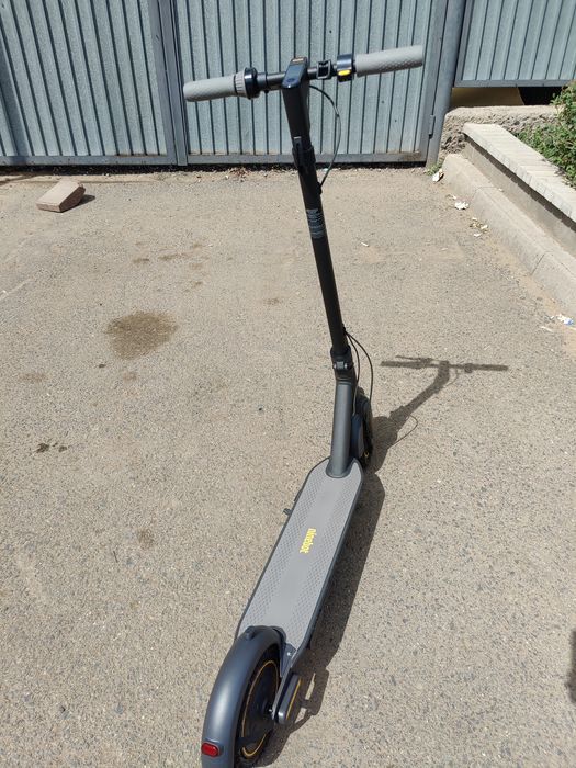 Продам самокат ninebot Kick Scorer Max G30