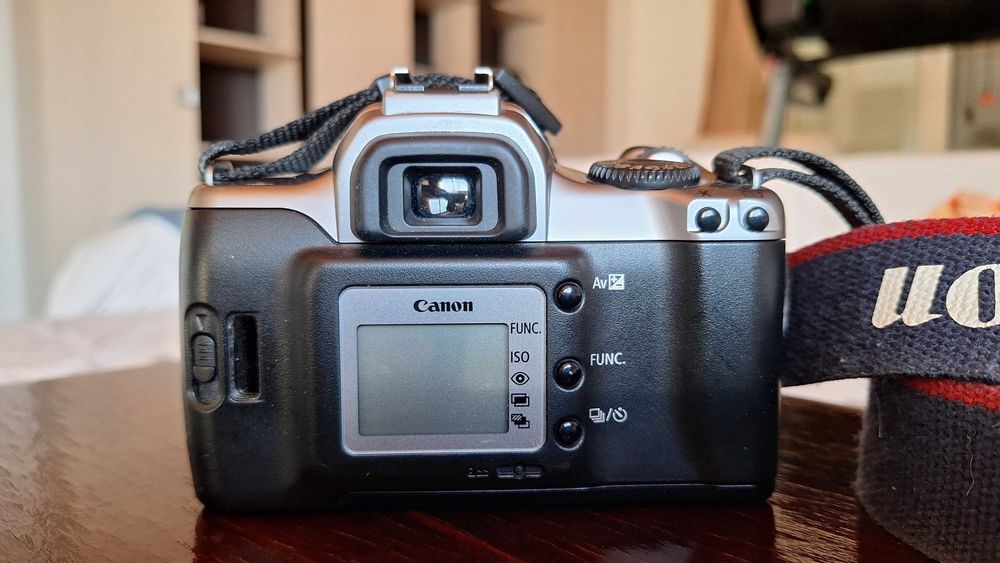 Canon EOS 3000V+ EF 28-90mm + 4 baterii CR2