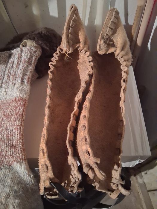 Costum complet traditional vechi barbati