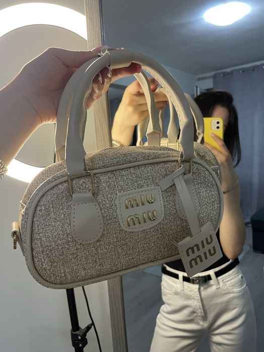Чисто нова чанта miu miu