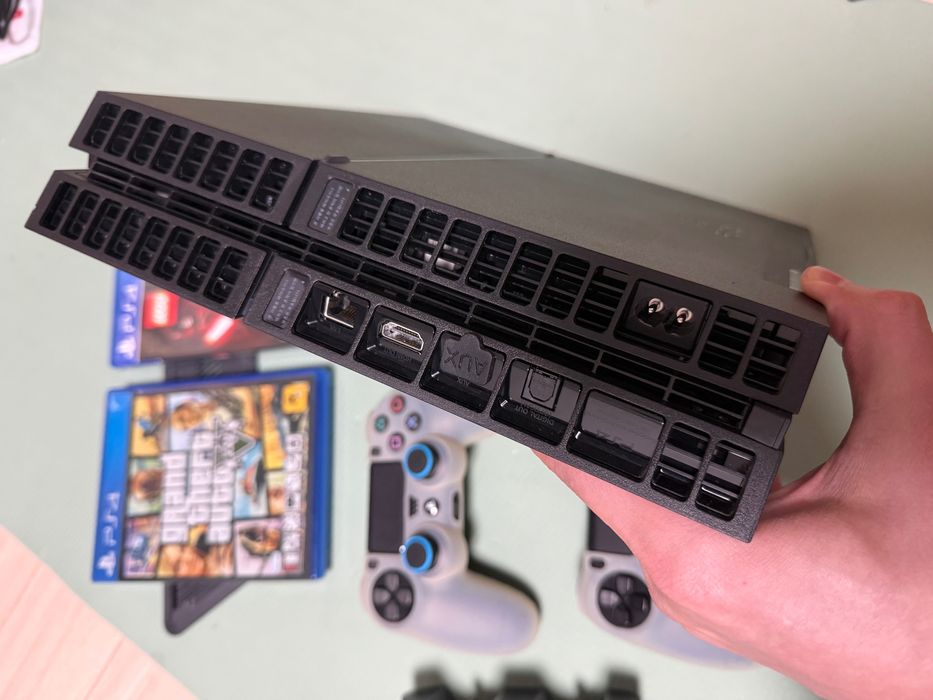 PlayStation 4 fat + игры