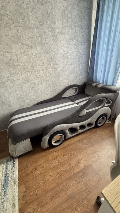 Продам диван- кровать «Машинка»