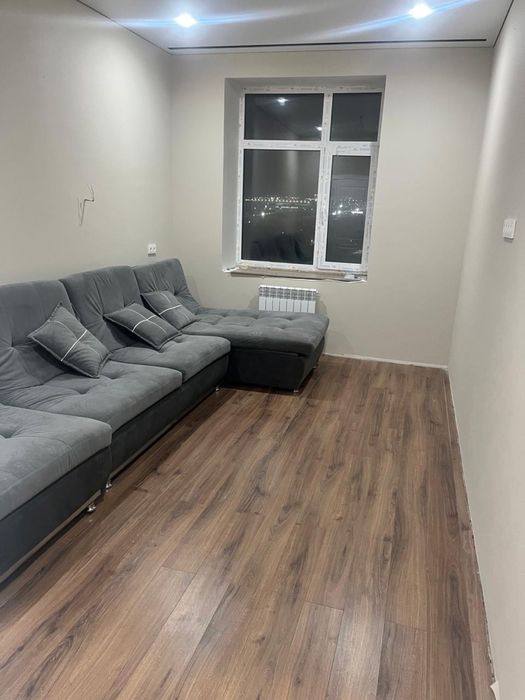 Продаю большой диван б/у