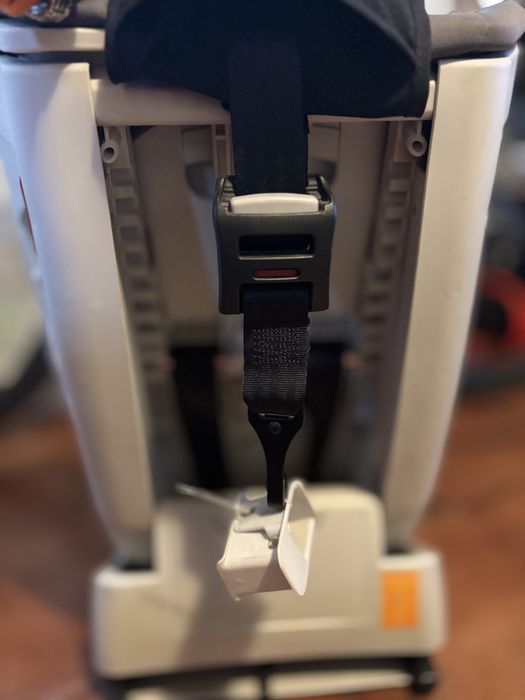 Scaun auto cu Isofix COCCOLLE 9-36 kg,