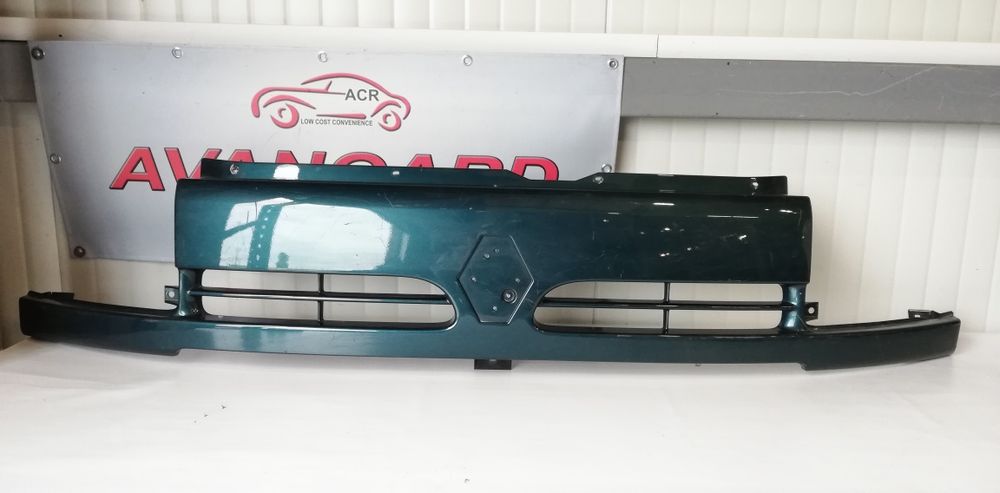 Предна решетка за Renault Master 1998-2010