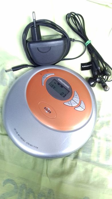 Grundig CD mp3 player