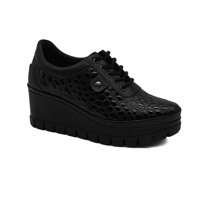 Дамски обувки от естествена кожа на платформа