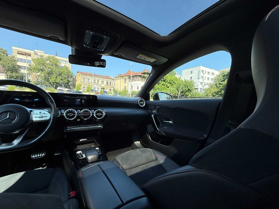 Mercedes-Benz CLA 220 AMG Line/ 4MATIC