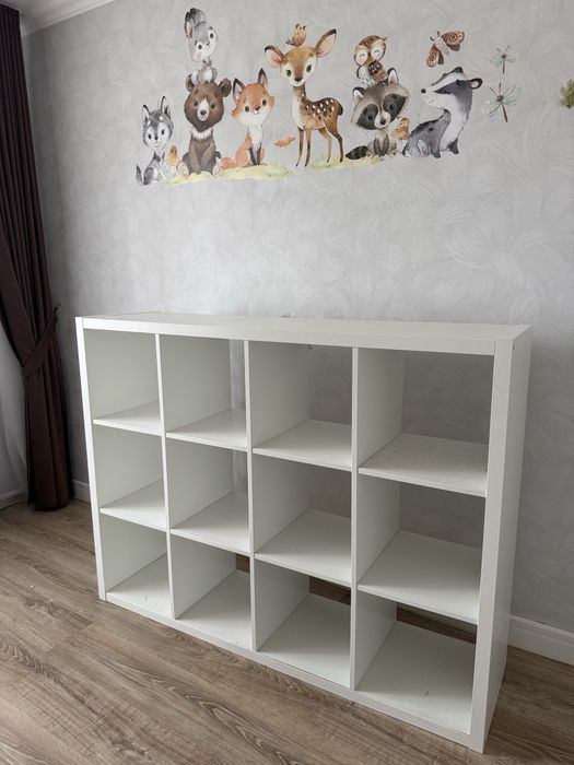 Стеллаж ИКЕА IKEA для игрушек и книг. Полки