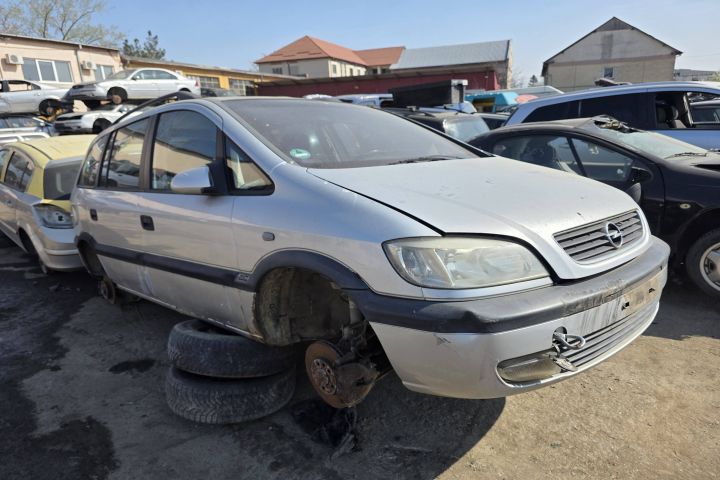 Aripa spate dreapta Opel Zafira 2001