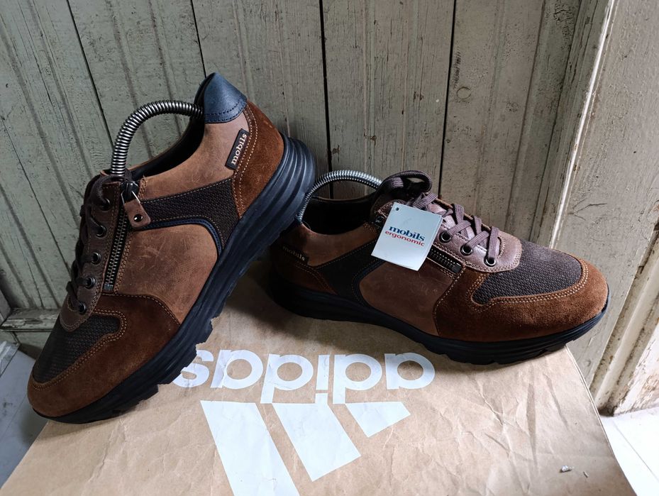 ''Mobils by Mephisto Brayan''оригинални сникърси 43 номер