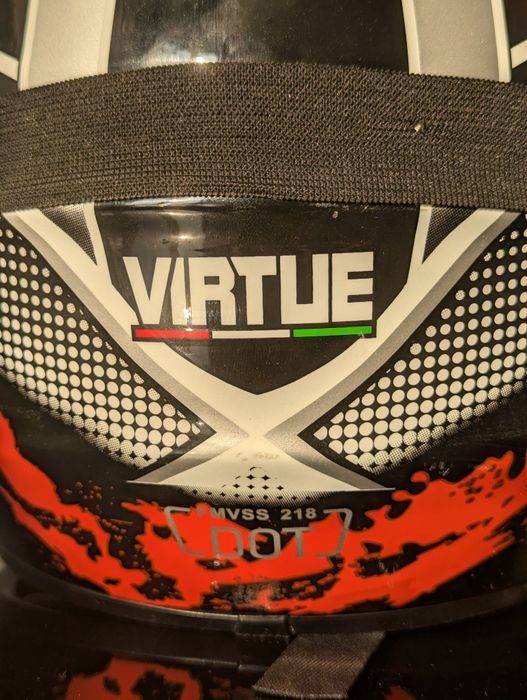 Кроссовый шлем, virtue