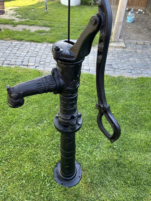 Pompa manuală pentru apă, fontă