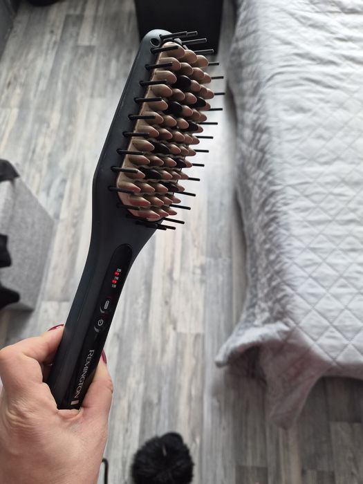Четка за изправяне на коса Remington