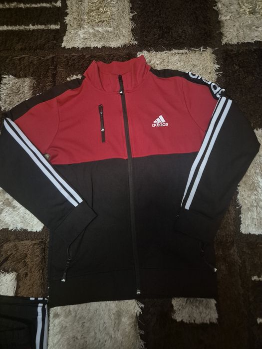Trening Adidas copii – roșu/negru, stare foarte bună