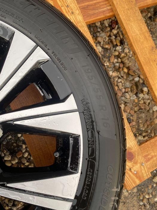 Janta noua cu anvelopa vara noua 195 55 R16 Renault Zoe originala