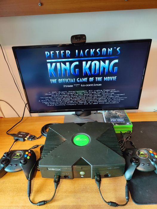 Vând consola Xbox Clasic Original+Jocuri