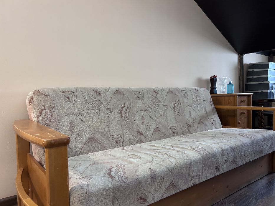 Продам диван книжка за 10 тыс.