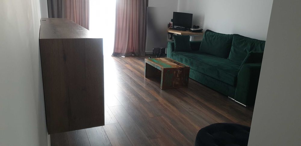 Închiriez apartament 2 camere, modern, cu parcare – Suceava,
