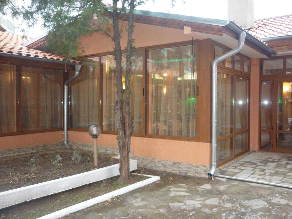 Ресторант под наем в идеален център Сливен