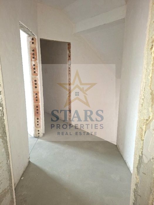 Тристаен просторен апартамент