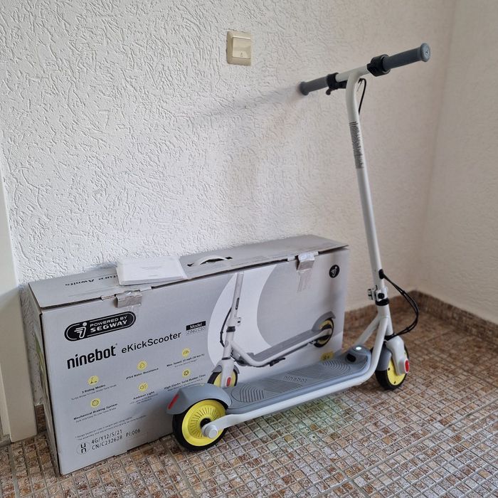 Електрическа тротинетка Ninebot eKickScooter ZING C10 (Segway)