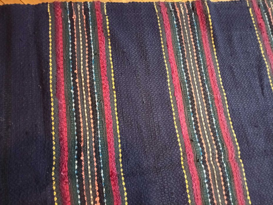 Продавам ръчно тъкана черга