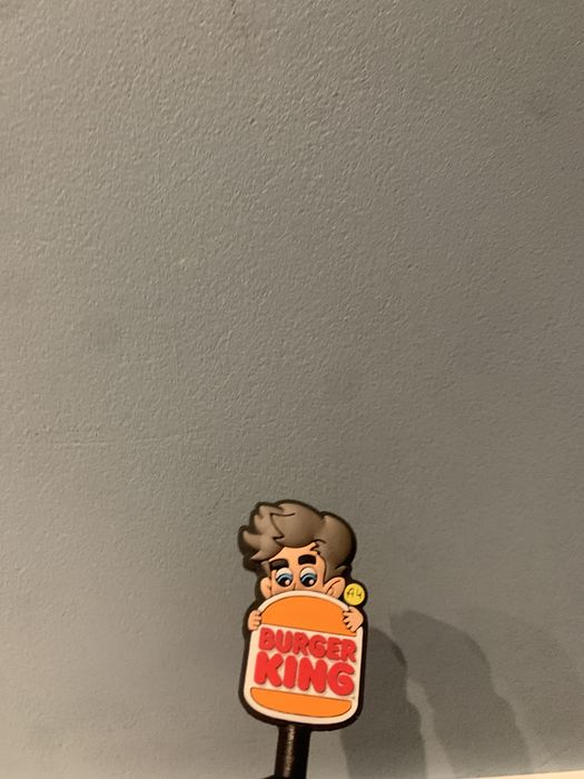 Липучка виде бургер кинга и влад а4